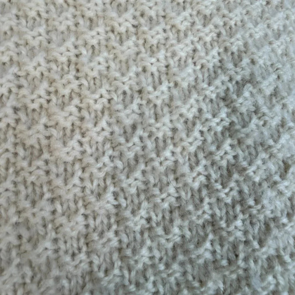 Vintage Ivory Handmade Chunky Knit Wool Turtleneck Sweater - Picture 3 of 5